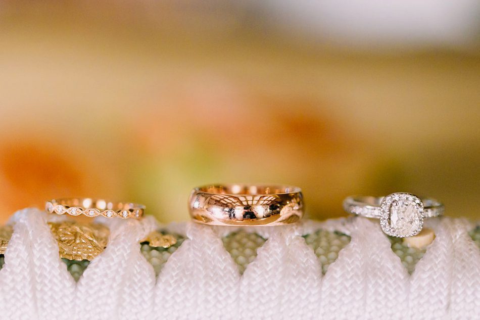wedding rings on japanese katana 