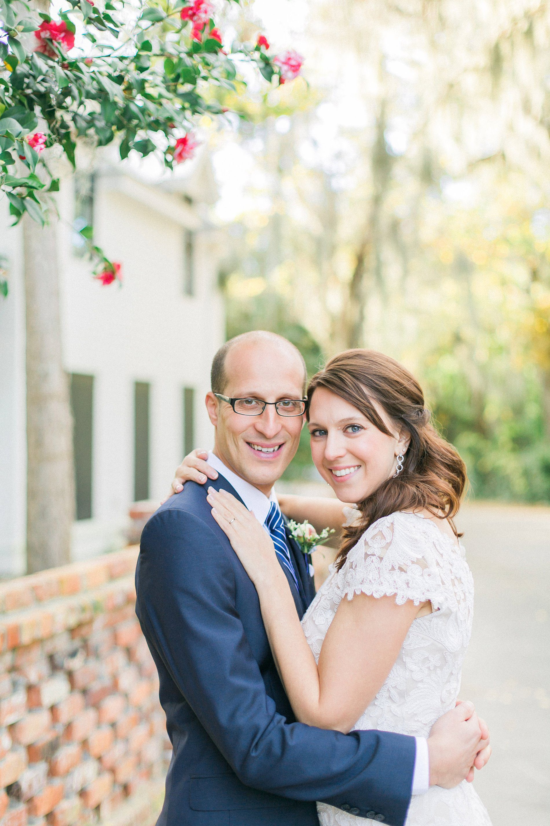 Golden hour wedding portraits of the bride and groom by Catherine Ann Photography
