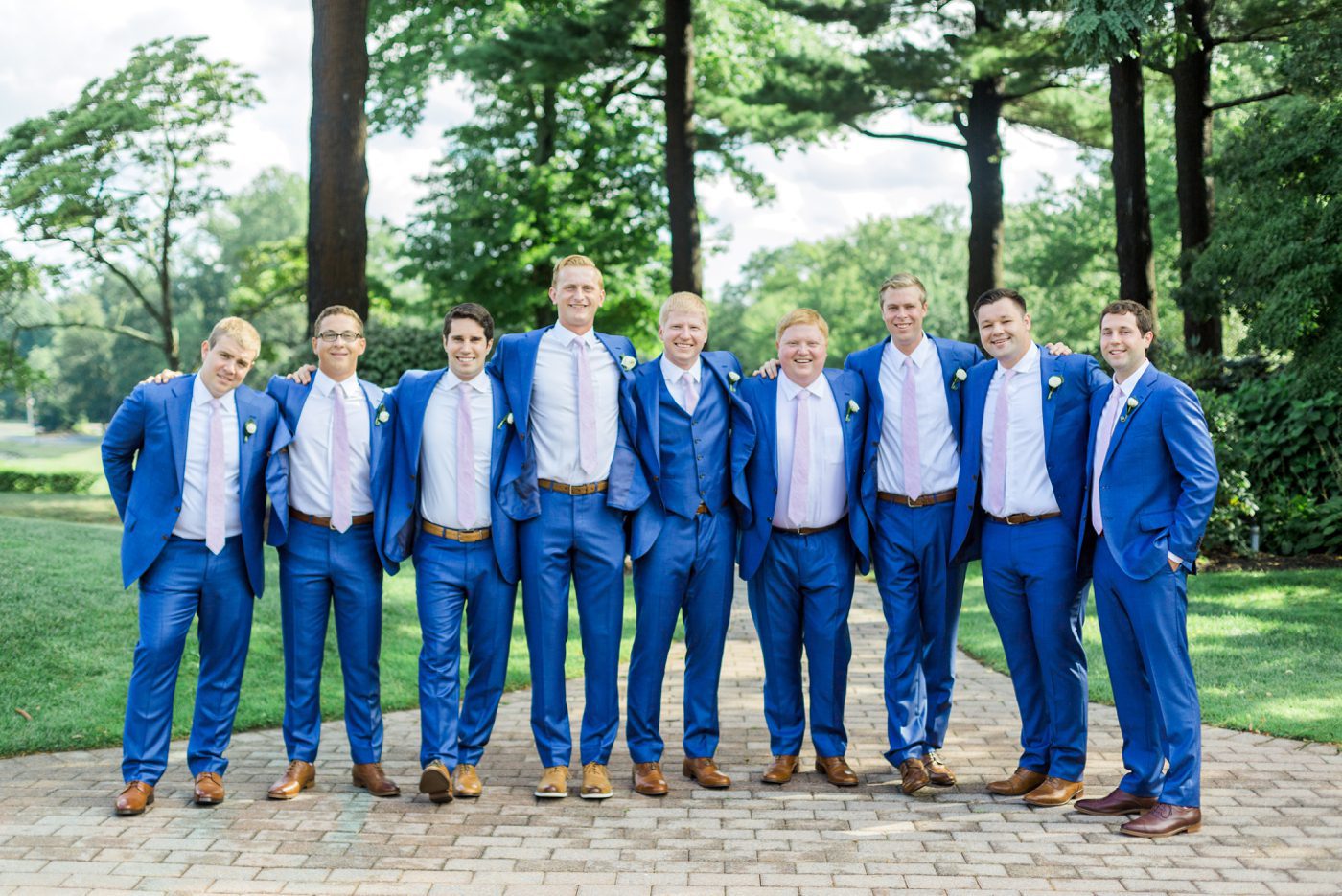 Casual photo of groomsmen