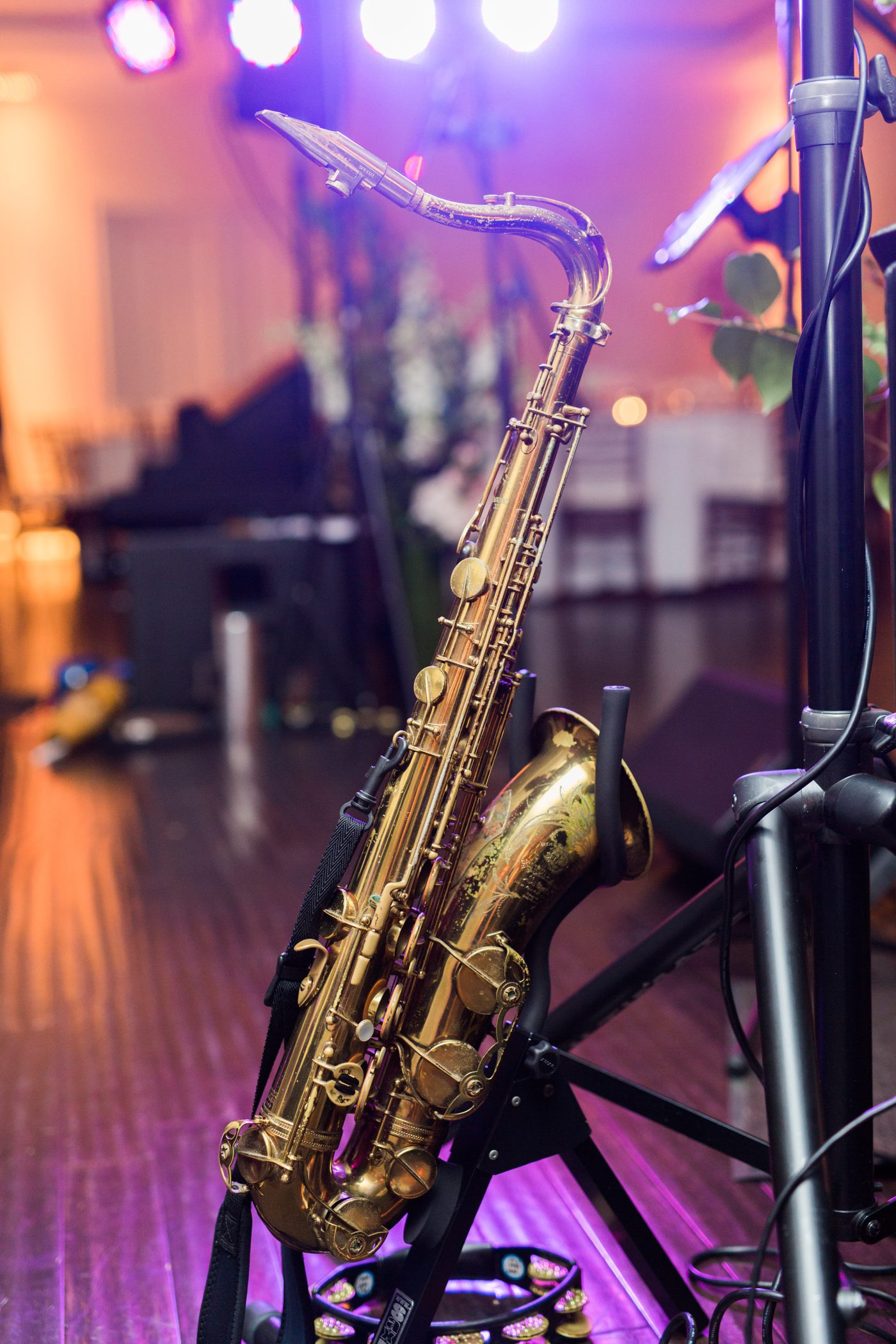 Saxophone at wedding reception 