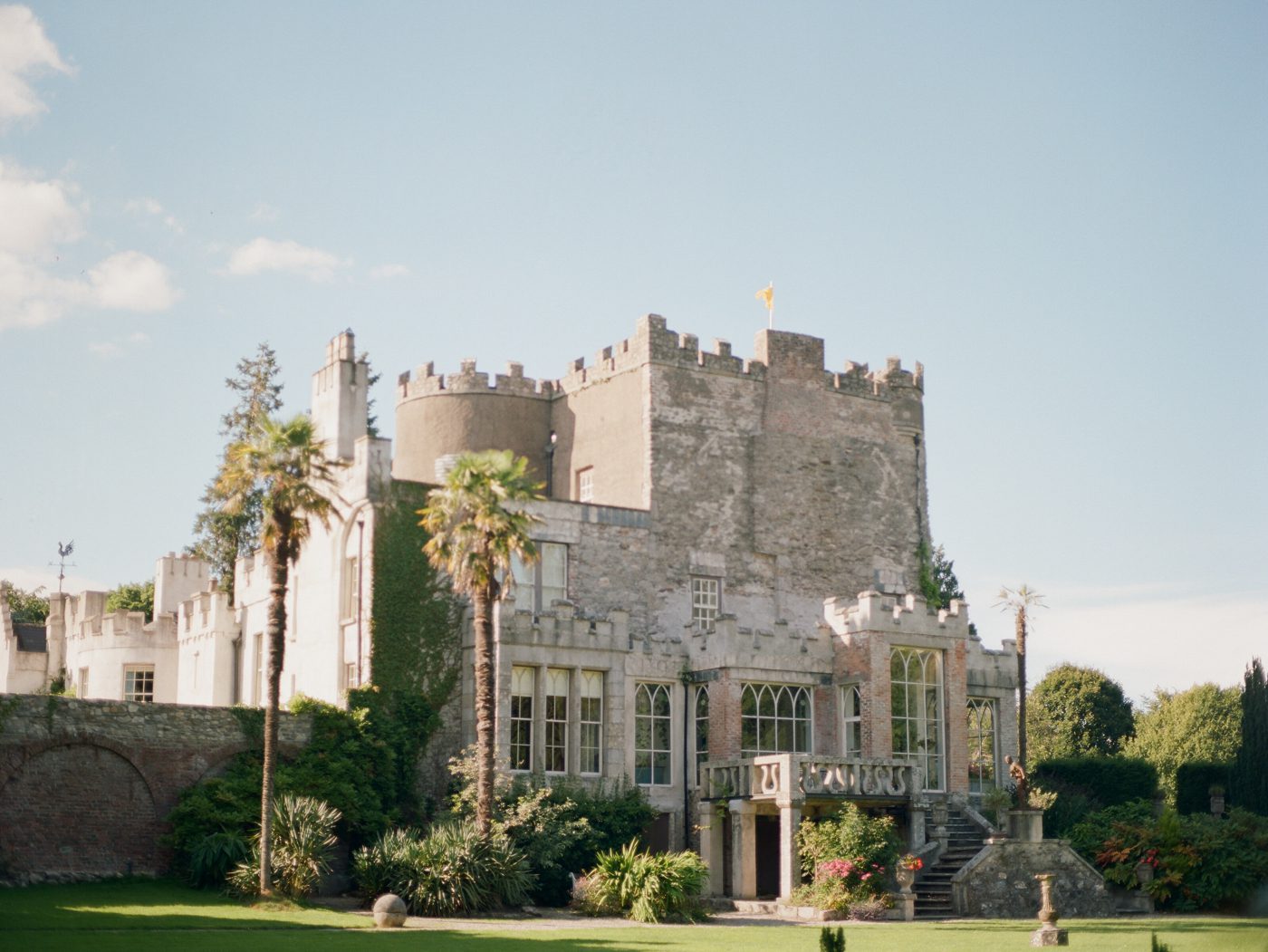 Huntington Castle wedding pic 