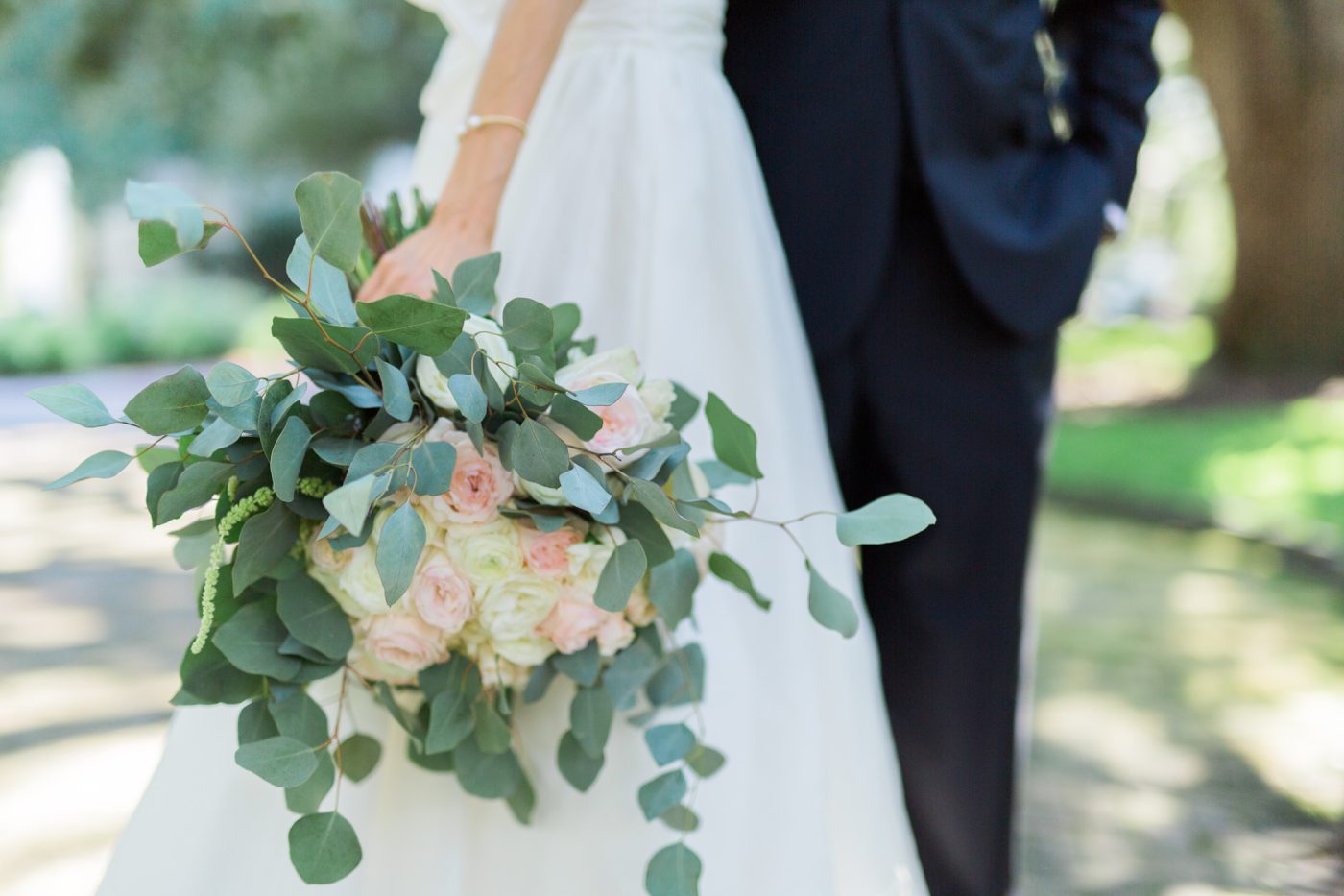 Lush wedding bouquet by Wildflowers Inc | Elegant William Aiken House Wedding Photos | Charleston SC wedding photographers Catherine Ann Photography