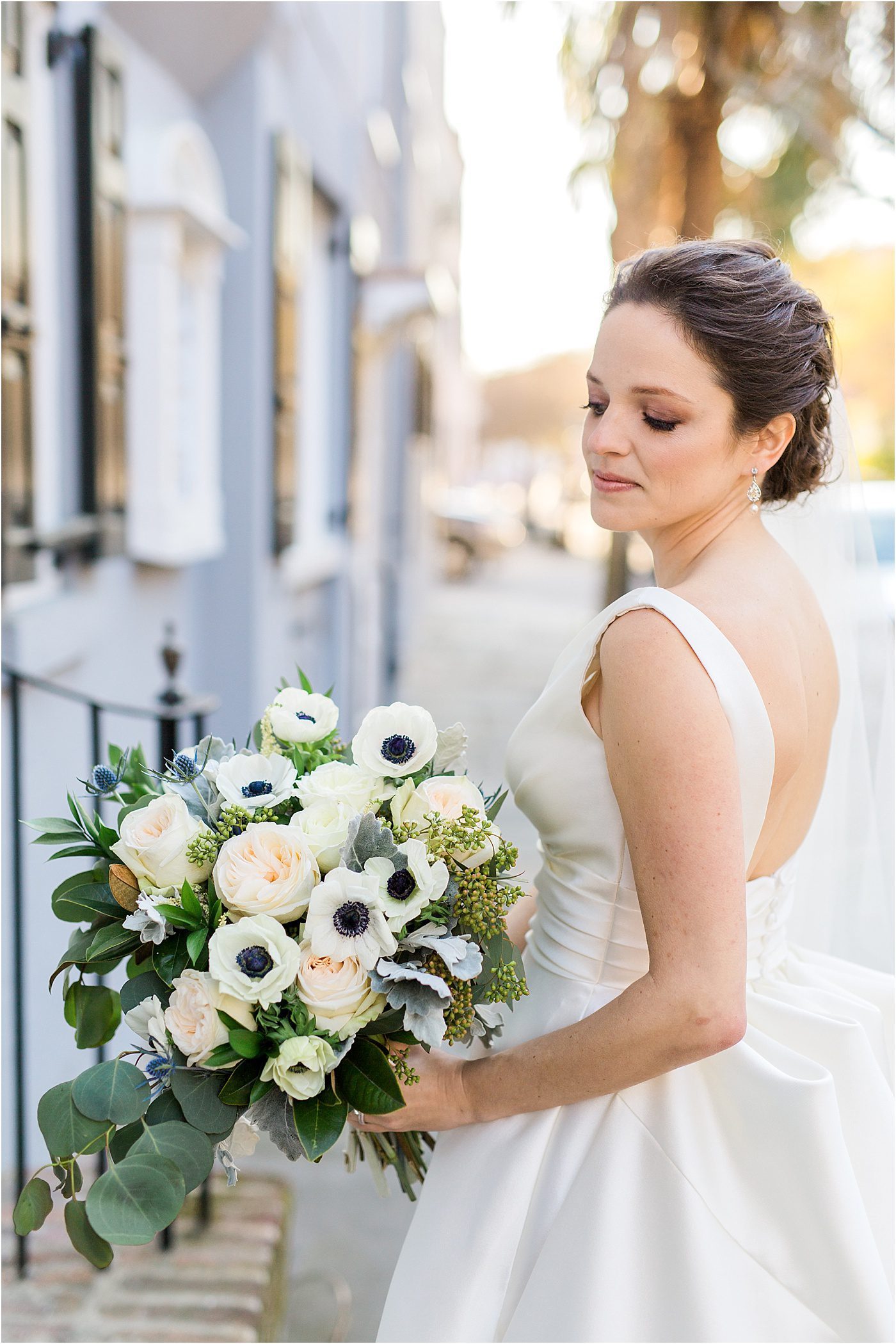 Downtown Charleston bridal portrait | Catherine Ann Photography