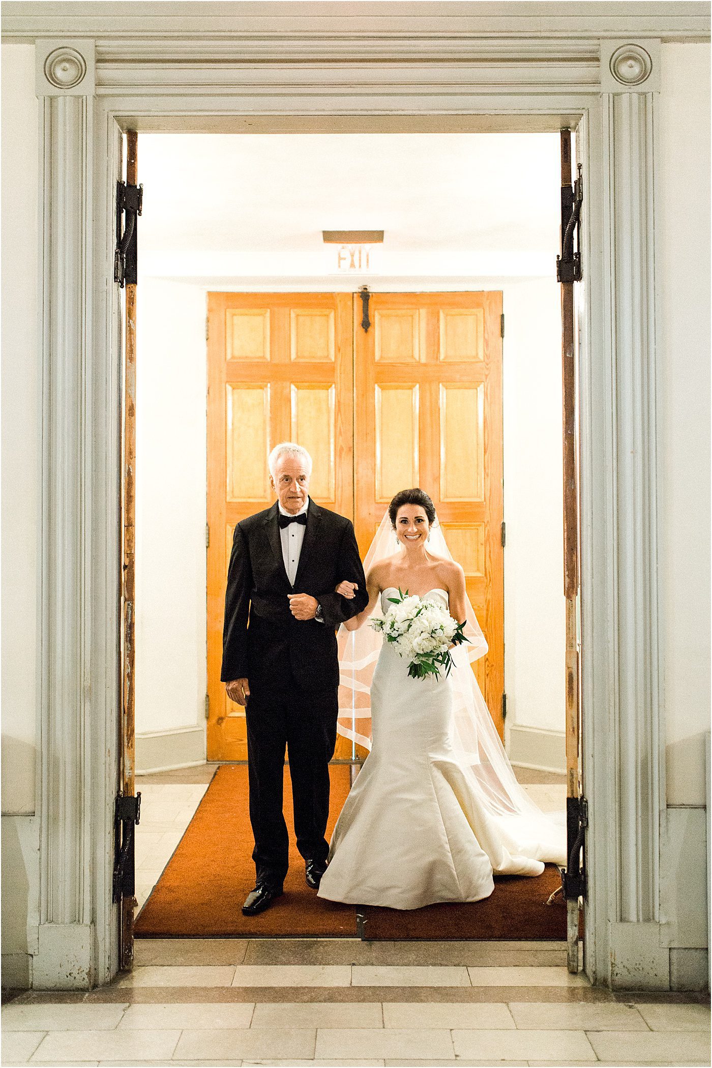 A Navy and Gold William Aiken House Wedding | Charleston Wedding Photographer | Catherine Ann Photography