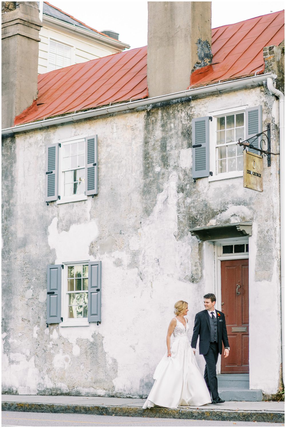 Gadsden House Wedding with Pink, Red and Gold details by Charleston wedding photographers Catherine Ann Photography