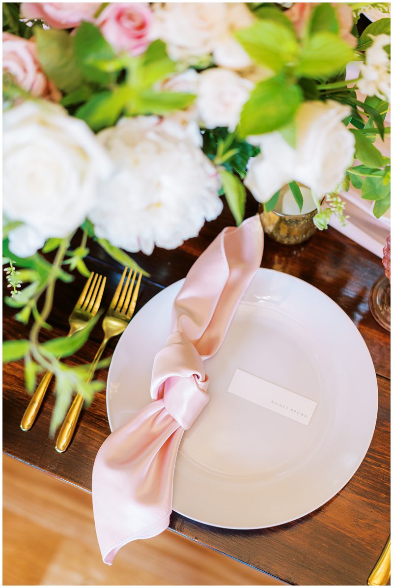 luxurious satin pink wedding napkins 